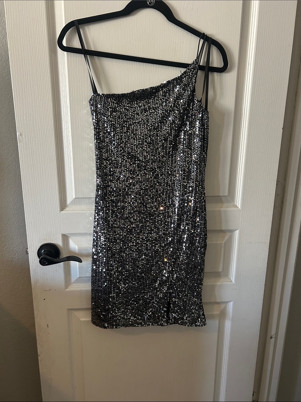 Silver Sequin One-Shoulder Party Dress
